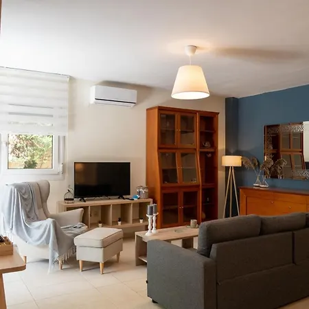 Private Garden House In Panorama- Lux Апартаменти