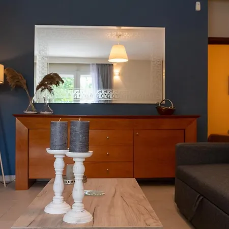 Private Garden House In Panorama- Lux