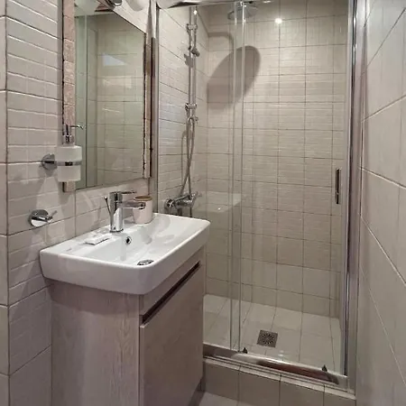 Апартаменти Private Garden House In Panorama- Lux *